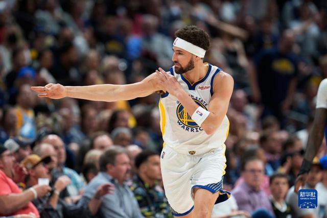 库里缺阵汤普森32分库明加21+10 勇士轻取爵士