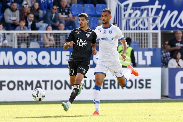 拜仁后卫阿方索酒驾被抓 吊销驾照+禁赛一个月