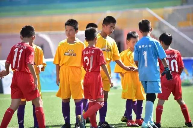 朱俊龙25+9孙铭徽15分广厦胜广州 陈盈骏30+9